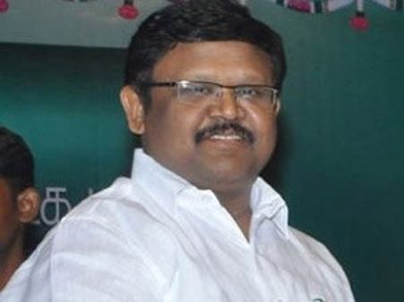 உளவுத் துறை உங்க கையில்தானே இருந்துச்சு.. என்ன செஞ்சீங்க.. வைகைச்செல்வன் கேள்வி