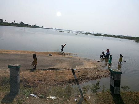 கண் கெட்ட பின் சூரிய நமஸ்காரம் செய்து கொண்டிருக்கிறோம்..!