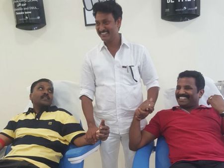 துபாயில் ஸ்டாலின் பிறந்த நாள் சிறப்பு ரத்ததான முகாம்.. அன்பில் மகேஷ் பங்கேற்பு