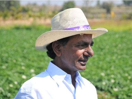 கட்சி நிதிக்காக கூலி வேலை செய்யப்போகும் தெலுங்கானா முதல்வர்!