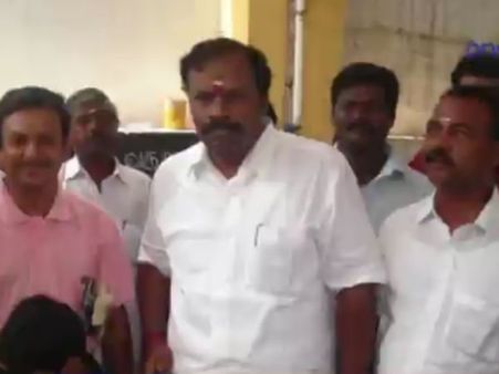 ஆர்கே நகர் பணப்பட்டுவாடா குறித்து சிட்லபாக்கம் ராஜேந்திரனிடம் அடுக்கடுக்காக கேள்விகள்- வீடியோ