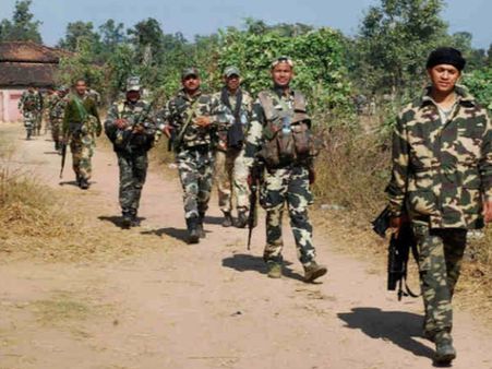 சத்தீஸ்கரில் 10 மாவோயிஸ்டுகள் சுட்டுப் படுகொலை.. சிஆர்பிஎப் படை பதிலடி!