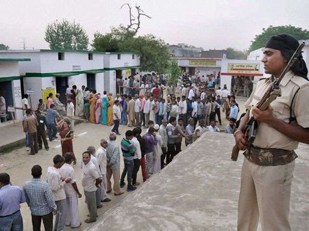 டெல்லி உள்ளாட்சி தேர்தல்: 54 சதவீதம் வாக்குப்பதிவு