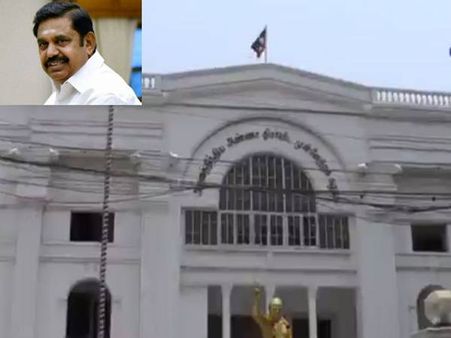 இரு அணிகளும் இணையலாமா? மாவட்டச் செயலாளர்களுடன் எடப்பாடி பழனிச்சாமி அவசர ஆலோசனை