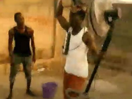 போற போக்கைப் பார்த்தா.. நாமளும் இப்படித்தான் அலையனும் போல!