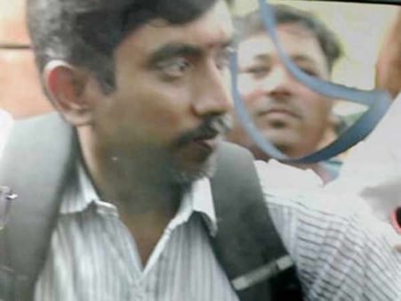 டெல்லி போலீஸ் பிடியில் ஜெயா டிவி ஜனா... தினகரன் தொடர்பாக மீண்டும் விசாரணை?