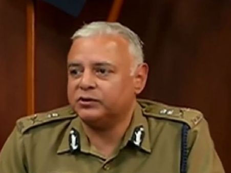 ஐடி அதிகாரிகளை மிரட்டிய அமைச்சர்கள்.. விசாரணைக்கு உத்தரவு.. சென்னை போலீஸ் கமிஷனர் அதிரடி!