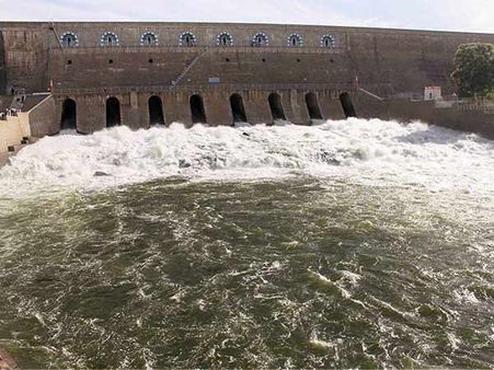 மேட்டூர் அணைக்கு ஒரு சொட்டு தண்ணீர் கூட வரவில்லை.. கடும் பஞ்சத்தில் காவிரி டெல்டா மக்கள்!