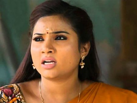 கணவர் தற்கொலை - நடிகை நந்தினியின் முன் ஜாமீன் மனு தள்ளுபடி - எந்தநேரத்திலும் கைது?