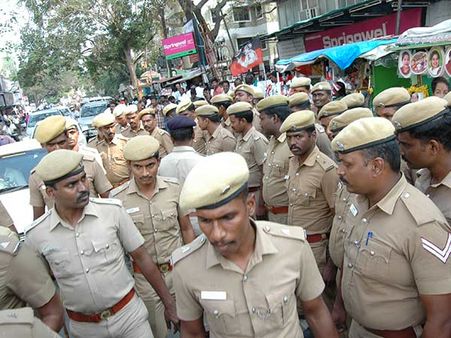 நாளை வேலைநிறுத்த போராட்டம்.. தமிழகம் முழுக்க 15000 போலீஸார் குவிப்பு.. மத்திய அரசு ஆபீஸ்களில் உஷார்