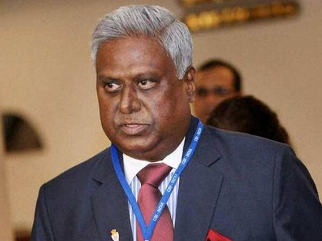 நிலக்கரி சுரங்க முறைகேடு.. சி.பி.ஐ. மாஜி இயக்குநர் ரஞ்சித் சின்ஹா மீது வழக்கு