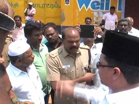 டாஸ்மாக் கடைக்கு பூட்டுபோட்ட கடையநல்லூர் எம்.எல்.ஏ., உள்ளிட்ட 25 பேர் மீது வழக்கு