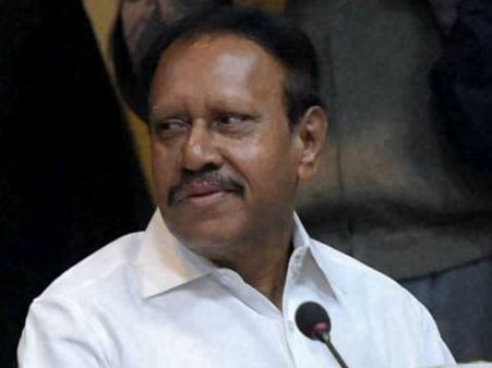 அதிமுகவிற்கு குடும்ப அரசியல் என்றால் என்னென்னே தெரியாதாம்… சொல்கிறார் தம்பிதுரை