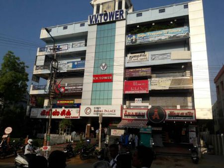 வைகுண்டராஜனின் வணிக வளாகத்துக்கு சீல்.. நெல்லை ஆட்சியர் அதிரடி!