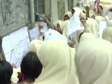 பத்தாம் வகுப்பு தேர்வு முடிவுகள் 2017 - 94.4 மாணவர்கள் வெற்றி! - வீடியோ