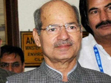 நர்மதை நதி பாதுகாப்பு இயக்கத்தில் தீவிர பங்காற்றியவர் தவே