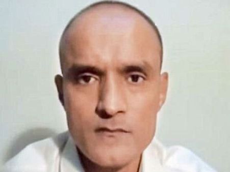 இந்தியாவுக்கு வெற்றி: குல்பூஷன்சிங் ஜாதவ் தூக்கு தண்டனையை நிறுத்தி வைக்க சர்வதேச நீதிமன்றம் உத்தரவு