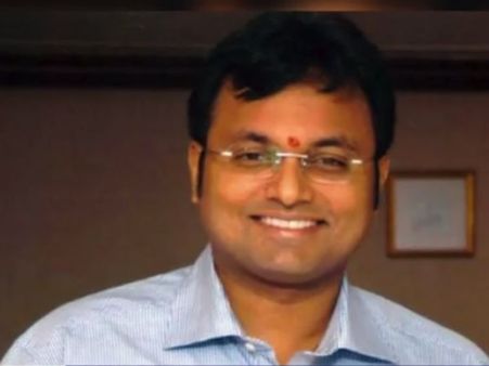 வருமான வரித்துறை அதிரடி... கார்த்தி சிதம்பரத்தின் மீது 4 பிரிவின் கீழ் வழக்கு - வீடியோ