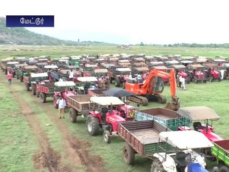 மேட்டூர் அணை முதல் முறையாக தூர்வாரும் பணியை முதல்வர் தொடங்கினார்- வீடியோ