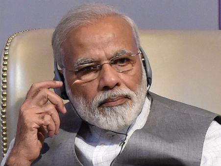 ஜெர்மனியில் பிரதமர் மோடி சுற்றுப் பயணம்! மாட்டிறைச்சி கொந்தளிப்பு பற்றி வாய் திறக்கவில்லை