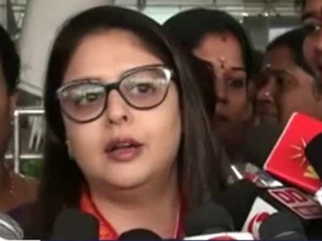 எடப்பாடி, ஒபிஎஸ்ஸை பார்க்கும் மோடி விவசாயிகளை பார்க்கமாட்டாரா? - நக்மா தாக்கு: வீடியோ