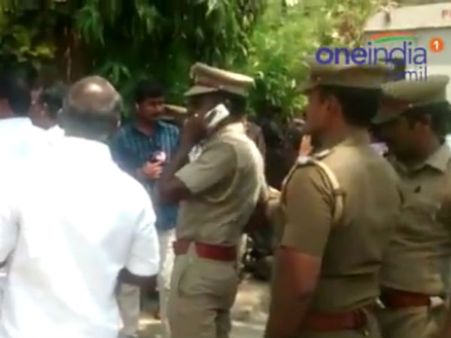 ப.சிதம்பரம் வீட்டில் அதிரடி சோதனைக்கு காரணம் என்ன? - வீடியோ