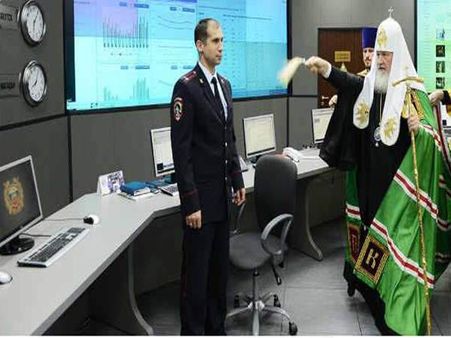 ரேன்சம்வேர் வைரஸ் தாக்குதல்.. கம்யூட்டர்களை காப்பாற்ற புனித நீர் தெளித்த ரஷ்யா!