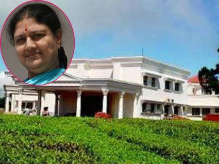 கொடநாடு கொலை: சசிகலாவிடம் விசாரணை- கோவை சிறையில் அணிவகுப்பு