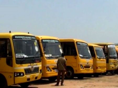 பள்ளி பேருந்து டிரைவர்களை களம் இறக்கும் தமிழக அரசு.. ஸ்ட்ரைக்கை எதிர்கொள்ள நடவடிக்கை!