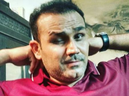 மனைவியை சமாளிக்க முடிவில்லை.. புலம்பும் சேவாக்