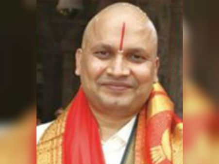 பெட்டி பெட்டியாக தங்கம், கட்டுக்கட்டாக பணம் வைத்திருந்த சேகர் ரெட்டிக்கு ஜாமீன்!