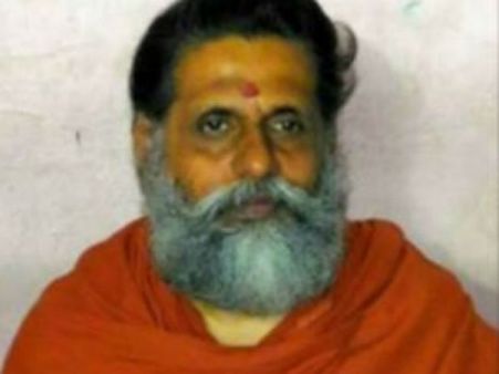 தந்தையின் நோயை சுகமாக்குவதாக கூறி தாயையும், என்னையும் பலாத்காரம் செய்த சாமியார்.. கேரள மாணவி கதறல்