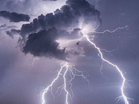 அரிசி ஆலை மீது இடி விழுந்ததில் 6 பெண்கள் பரிதாப பலி.. திருவண்ணாமலை அருகே சோகம்!