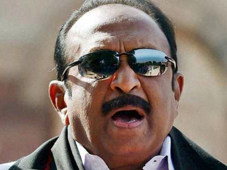 நீட் கெடுபிடி... மாணவர்களை தீவிரவாதிகளைப் போல நடத்துவதா? புழலில் இருந்து கொதித்த வைகோ