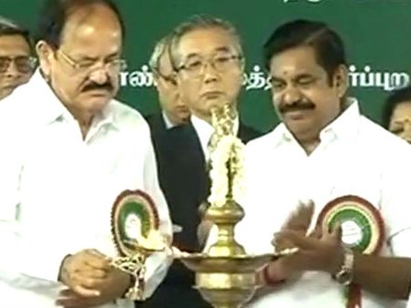 கடும் சிரமங்களைச் சந்திக்க நேரிடும்.. தமிழக அரசுக்கு எச்சரிக்கை விடுத்த வெங்கைய்யா நாயுடு!