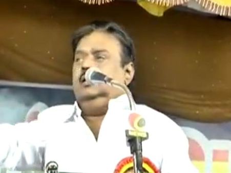 நான் என்ன பேசுறேன்னு எனக்கே தெரிய மாட்டேங்குதே.. விஜயகாந்தின் மாறாத சொதப்பல்