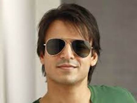 ஆசிட் வீச்சால் பாதிக்கப்பட்ட பெண்ணுக்கு நடிகர் விவேக் ஓபராய் அளித்த பரிசு என்ன தெரியுமா?