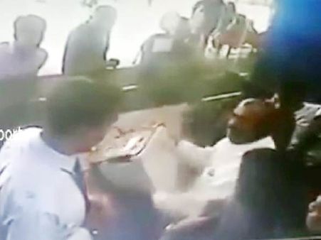 விமான நிலையத்தில் ரகளை..மன்னிப்பு கேட்க முடியாது..தெலுங்கு தேச எம்பி திவாகர் ரெட்டி தெனாவட்டு பதில்