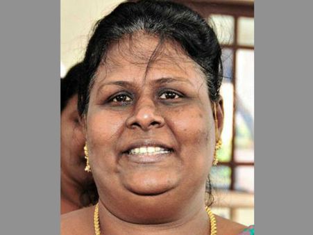 எம்பி விஜிலா சத்தியானந்த் மீது நில அபகரிப்பு புகார்.. அதிமுகவில் பரபரப்பு