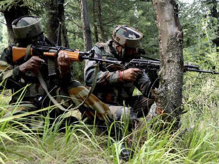 பாக். தீவிரவாதிகள் ஊடுருவ முயற்சி.. தீவிர கண்காணிப்பில் காஷ்மீர்.. உளவுத்துறை பகீர் தகவல்!