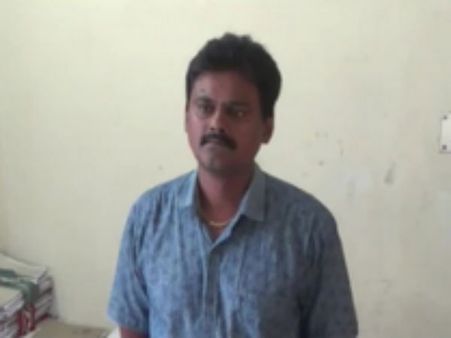 மருந்துக்கடை முதலாளியே மருத்துவரான கொடுமை... கைது செய்த போலீஸ்: வீடியோ