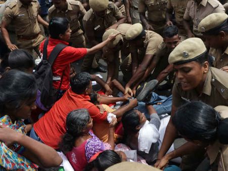 மாணவன் சூரஜ் மீதான தாக்குதல் விவகாரம்...ஐஐடி வளாகத்தில் 2வது நாளாக போராட்டம்!