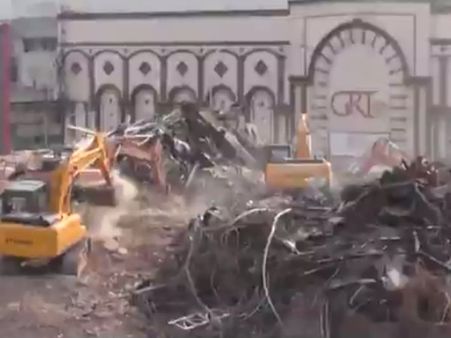 சென்னை சில்க்ஸ் கட்டடம்: 400 கிலோ தங்கம், 2000 கிலோ வெள்ளி, வைர நகைகள் பெட்டகங்கள் மீட்பு!