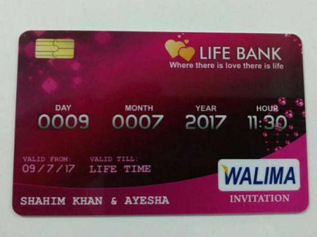 வாழ்த்த வருபவர்களுக்கு ஆளுக்கொரு 'டெபிட்' கார்டு! பாலக்காட்டில் பலே திருமணம்