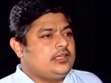 பொய், பொய்.. தீபாவை யாரும் தாக்கவில்லை.. தீபக் திடுக் பேட்டி