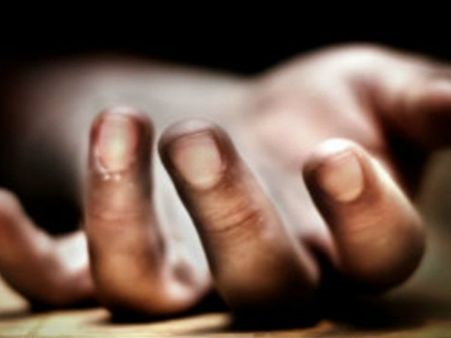 நிறுத்தப்பட்டிருந்த காருக்குள் மூச்சுத்திணறி இரட்டை சகோதரிகள் பலி.. ஹரியானாவில் சோகம்