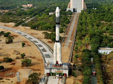 200 யானைகளுக்கு சமமான ஜி சாட் 19 செயற்கைகோளின் 10 முக்கிய அம்சங்கள்!