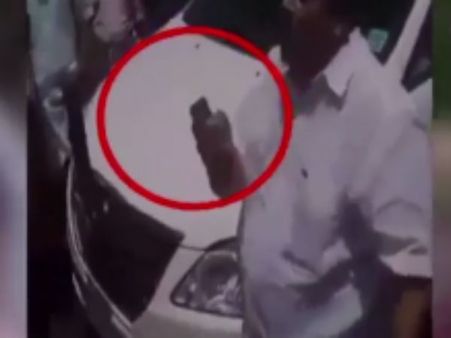 சொன்னதைக் கேட்கலைன்னா சுட்டுடுவேன்... துப்பாக்கி முனையில் மிரட்டிய கேரள எம்.எல்.ஏ.