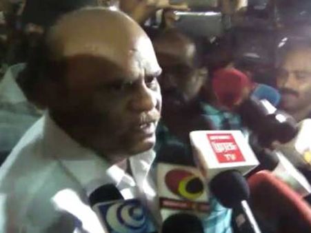 நாட்டு நலனுக்காக நான் போராடியதற்கு கைதா?... கோவையில் மாஜி நீதிபதி கர்ணன் 'பொளேர்' பேட்டி