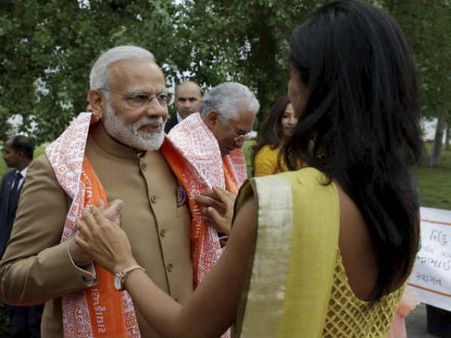 அமெரிக்காவில் மோடிக்கு சிவப்பு கம்பள வரவேற்பு… டிரம்புடன் சிறப்பு இரவு விருந்து.. முக்கிய ஆலோசனை